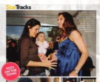 Angie Harmon t-shirt #1378928