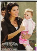 Angie Harmon t-shirt #1378929