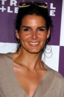 Angie Harmon Sweatshirt #1439833