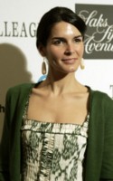 Angie Harmon Sweatshirt #1477386