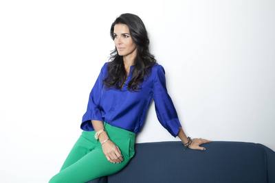 Angie Harmon Poster 2305311