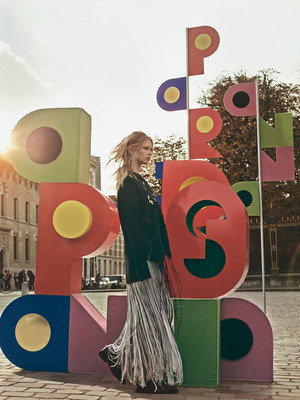 Anna Ewers puzzle 2457692