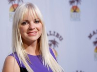 Anna Faris Sweatshirt #1515220