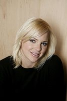 Anna Faris Sweatshirt #2063623