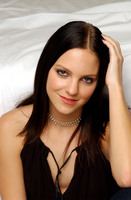 Anna Faris t-shirt #2315275