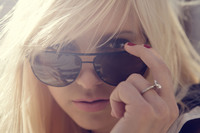 Anna Faris Sweatshirt #2315285