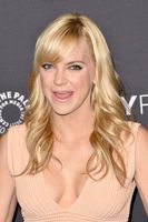 Anna Faris Sweatshirt #3194765