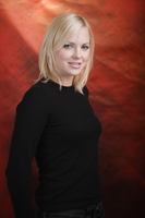 Anna Faris Sweatshirt #3224433