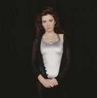 Anna Friel Longsleeve T-shirt #3825618