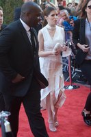 Anna Kendrick Longsleeve T-shirt #3280086
