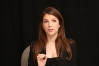Anna Kendrick Sweatshirt #3679716