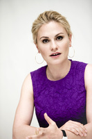 Anna Paquin Longsleeve T-shirt #2245673