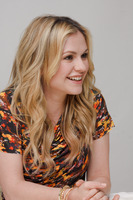 Anna Paquin Longsleeve T-shirt #2355028