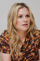 Anna Paquin Tank Top #2355038