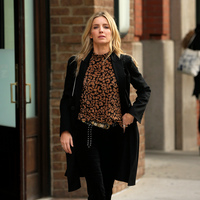 Annabelle Wallis Sweatshirt #2816016