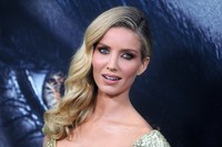 Annabelle Wallis Sweatshirt #2816044