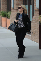 Annabelle Wallis Sweatshirt #2816325