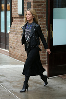 Annabelle Wallis t-shirt #2816358