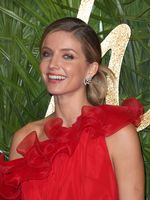 Annabelle Wallis hoodie #2955161