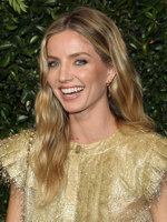 Annabelle Wallis Sweatshirt #3130961
