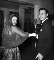 Anne Baxter longsleeve t-shirt #2692780