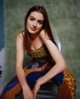 Anne Hathaway Longsleeve T-shirt #1296891