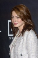 Anne Hathaway Longsleeve T-shirt #1298740