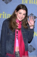 Anne Hathaway Longsleeve T-shirt #1298974