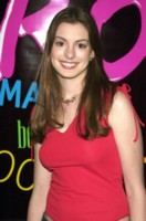 Anne Hathaway Longsleeve T-shirt #1298998
