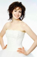 Anne Hathaway Longsleeve T-shirt #1307303