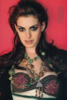 Anne Hathaway Longsleeve T-shirt #1332026