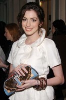 Anne Hathaway Longsleeve T-shirt #1356634