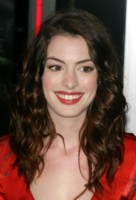 Anne Hathaway Longsleeve T-shirt #1360265