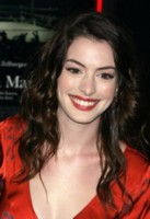 Anne Hathaway Longsleeve T-shirt #1360268