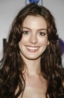 Anne Hathaway Longsleeve T-shirt #1459215
