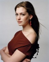 Anne Hathaway Longsleeve T-shirt #1477389