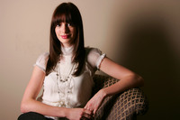 Anne Hathaway Sweatshirt #2056913