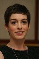 Anne Hathaway Longsleeve T-shirt #2222858