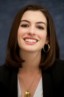 Anne Hathaway Sweatshirt #2234109