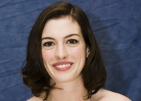 Anne Hathaway Longsleeve T-shirt #2234118