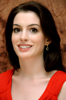 Anne Hathaway Sweatshirt #2234131