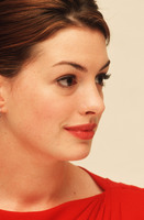 Anne Hathaway t-shirt #2246187