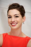 Anne Hathaway t-shirt #2246208