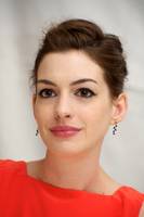 Anne Hathaway Sweatshirt #2246213