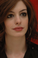Anne Hathaway Sweatshirt #2246216