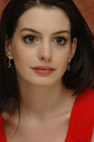 Anne Hathaway Sweatshirt #2246224