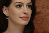 Anne Hathaway t-shirt #2246227