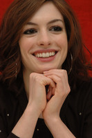 Anne Hathaway Sweatshirt #2246293