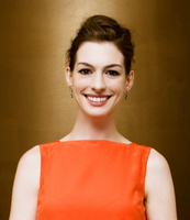Anne Hathaway Longsleeve T-shirt #2246296