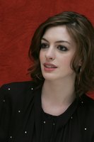 Anne Hathaway Longsleeve T-shirt #2289919